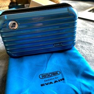 Rimowa travel kit